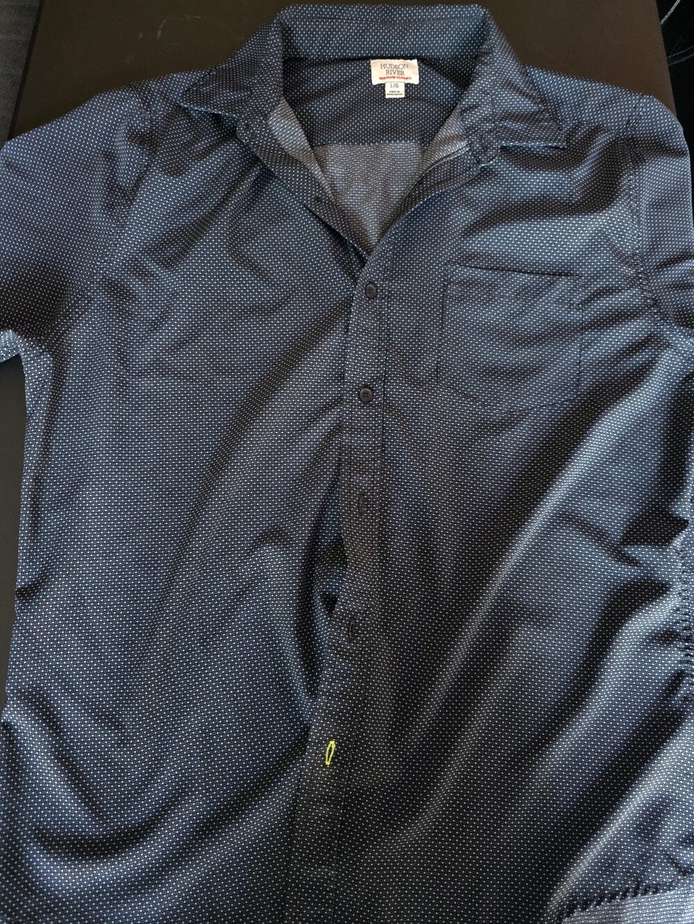 Gently Used Mens size Large Hudson River button up shirt in blue